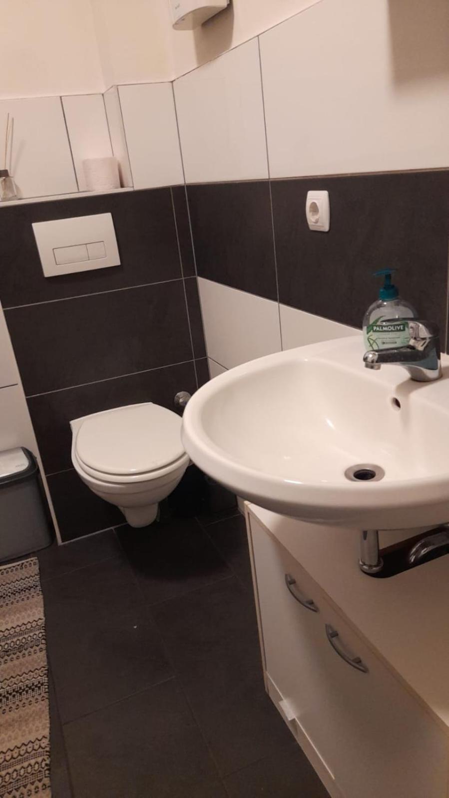 City-Apartment In Krefeld, Kueche, Naehe Duesseldorf Messe Eksteriør bilde